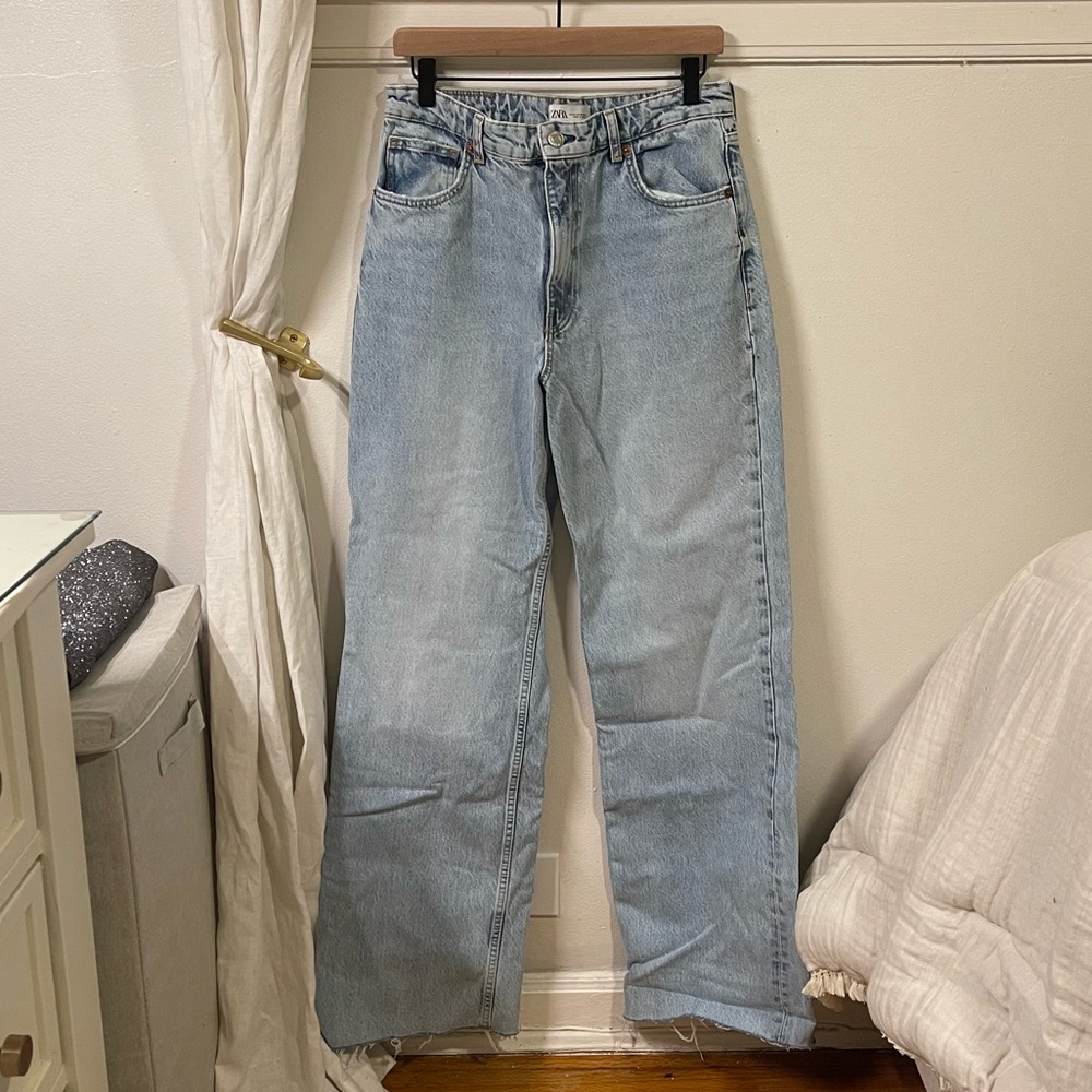 Zara light wash jeans size US10